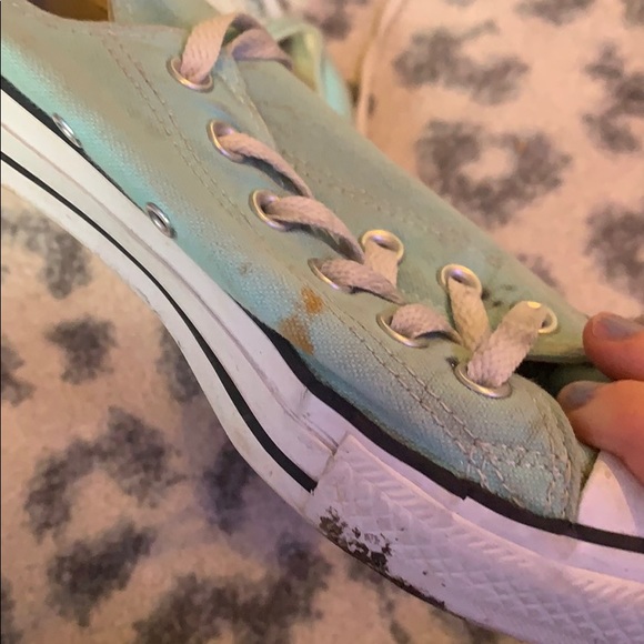 Converse - Picture 2 of 3